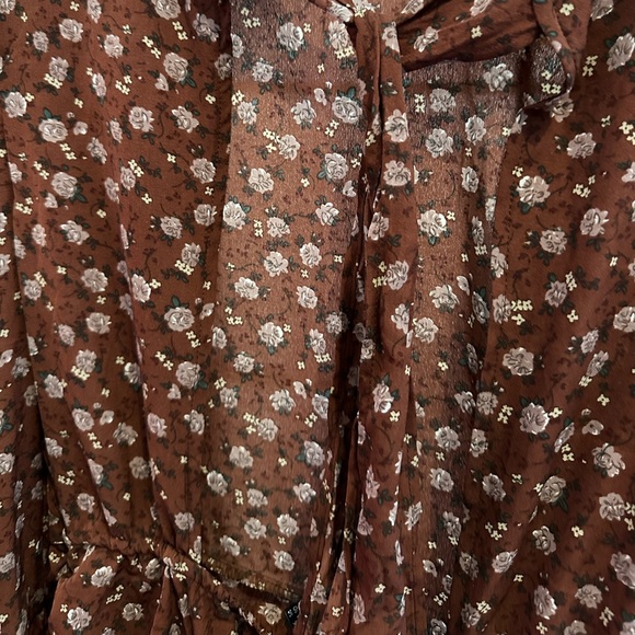 Dress with open back - Picture 9 of 11